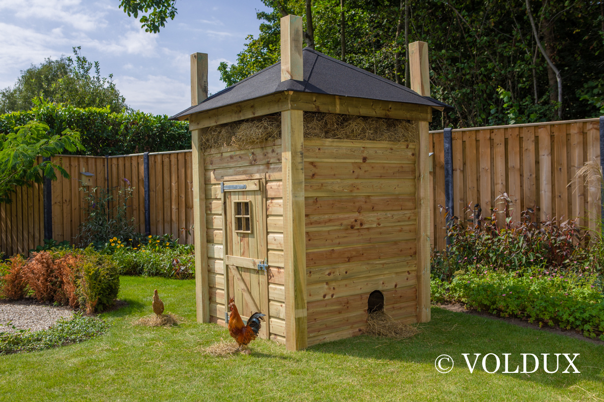 Voldux Hooiberg kippenhok Loes - 175 x 175 x 225 cm - Inclusief hooiopslag