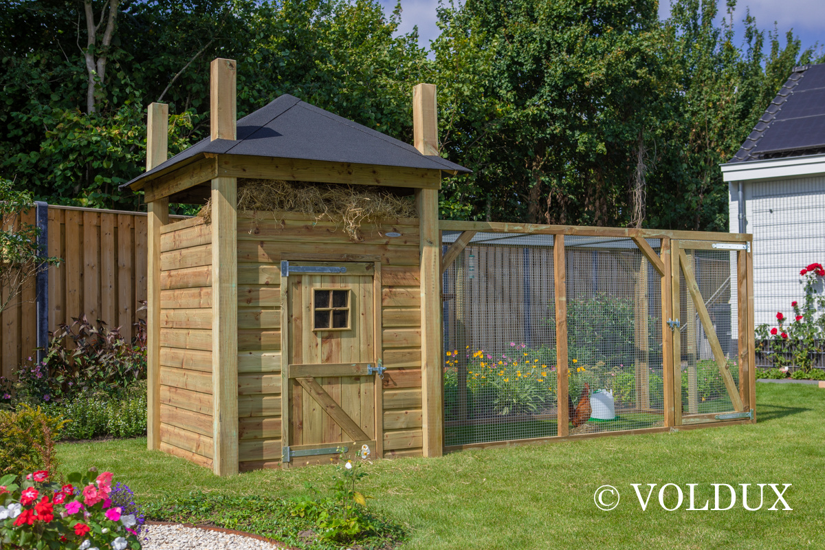 Voldux Hooiberg kippenhok Loes - 175 x 175 x 225 cm - Inclusief hooiopslag