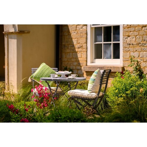 Harrod Darsham Bistro Set – Handgeëtst & Inklapbaar - Tafel en 2 stoelen - Design B