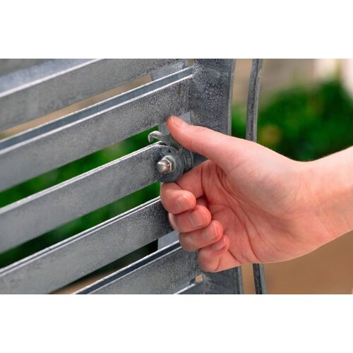 Harrod Darsham Bistro Set – Handgeëtst & Inklapbaar - Tafel en 2 stoelen - Design B