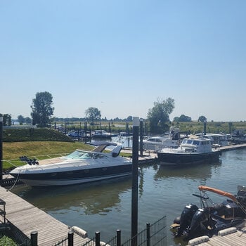 Jachthaven Ammerzoden B.V.