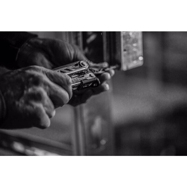 Gerber CENTRE-DRIVE BLACK (COYOTE MOLLE SHEATH), BOX