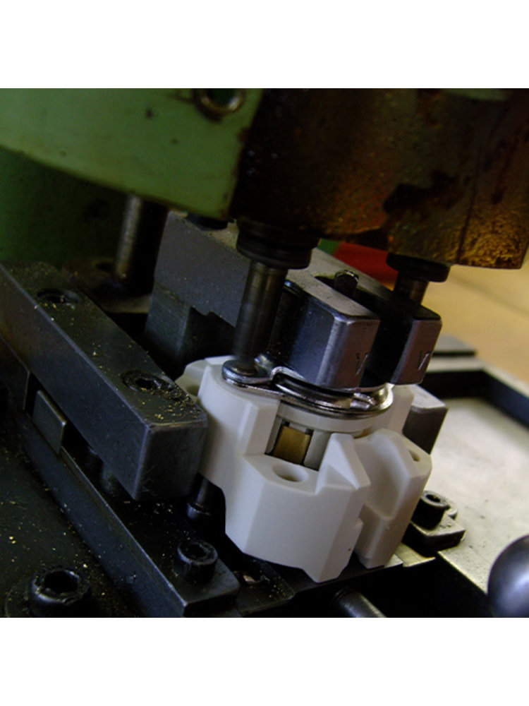 Bakeliet Retro Wisselschakelaar – Opbouw – Gebroken Wit