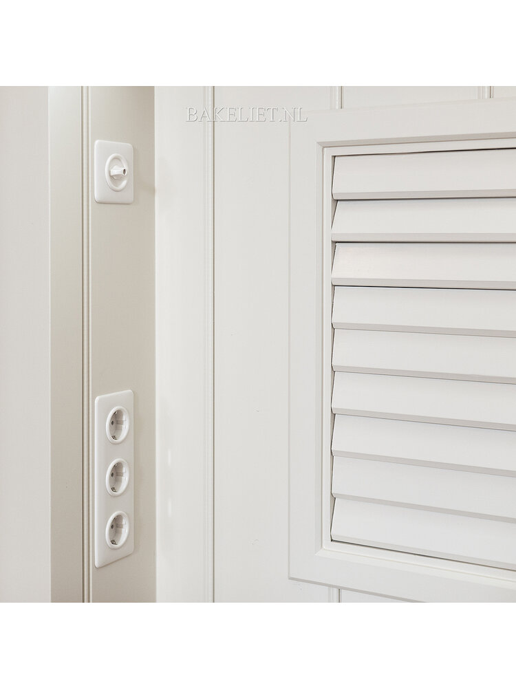 Bakeliet Retro Afdekraam – Vierkant – Inbouw – Gebroken Wit