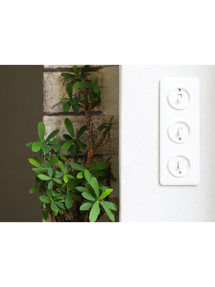 Bakeliet Afdekraam Driedubbel Inbouw – Gebroken Wit – Jaren ’30–’60