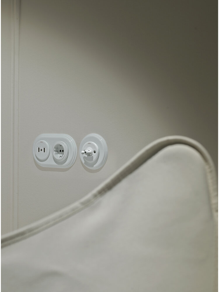 Porselein Afdekraam Inbouw – Jaren ’10 – Wit