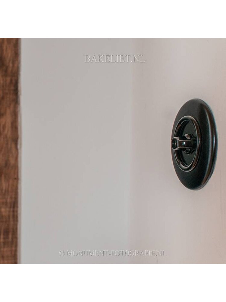 Bakeliet Dubbelpolige Schakelaar Inbouw – Zwart – Jaren ’30–’50