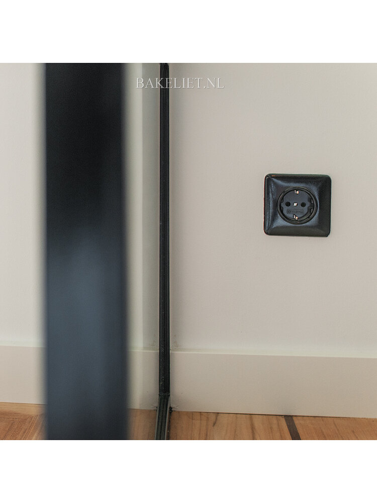 Bakeliet Afdekraam Vierkant Inbouw – Zwart – Jaren ’30–’50