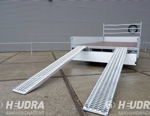 Stalen oprijplaten voor Hulco Medax plateauwagen