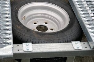 Reservewielsteun voor Humbaur FTK autotransporter
