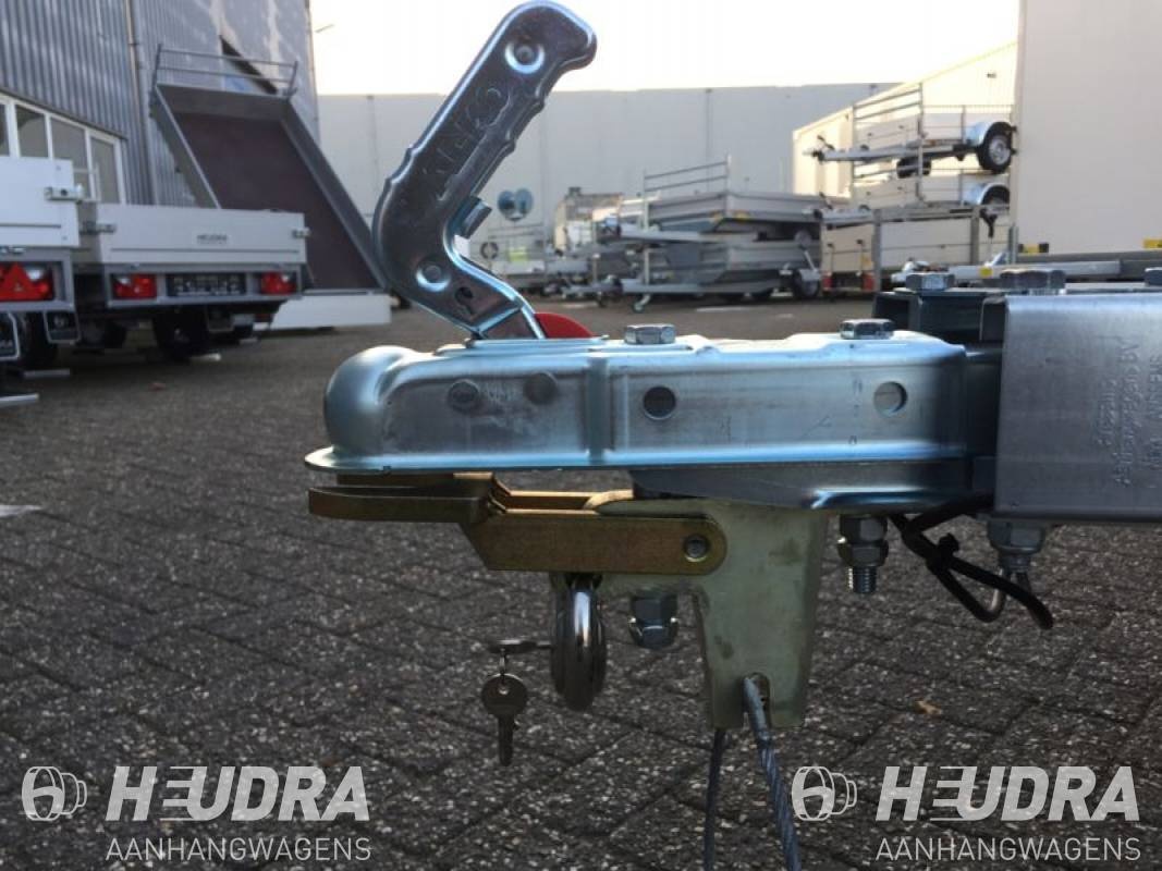 Gaffelslot voor ongeremde aanhangwagens