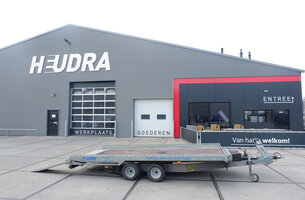 Verhuurmodel kantelbare autotransporter 430x210cm