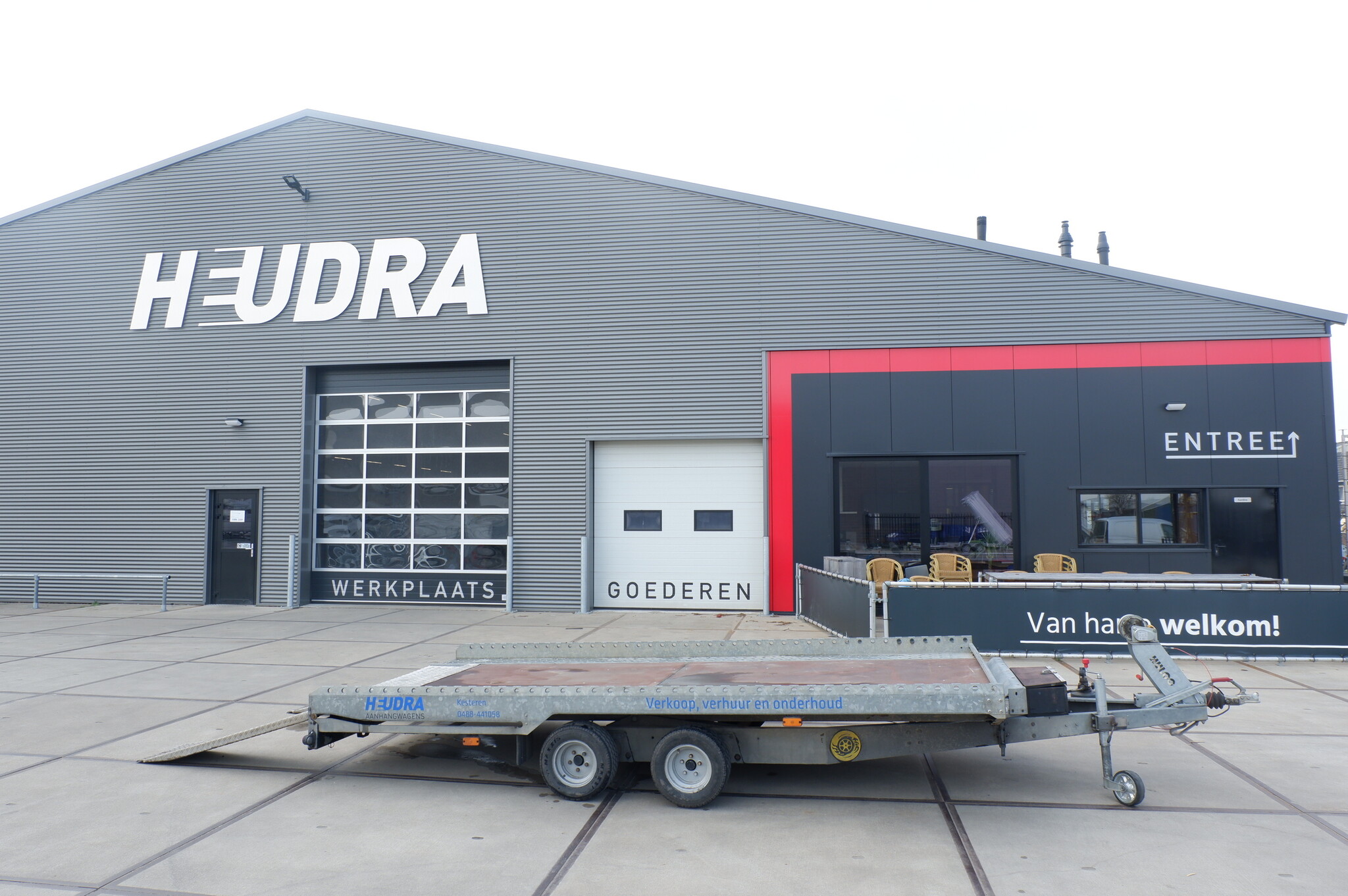 Verhuurmodel kantelbare autotransporter 405x200cm