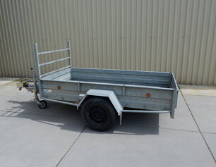 Verhuurmodel Bakwagen 245x125cm