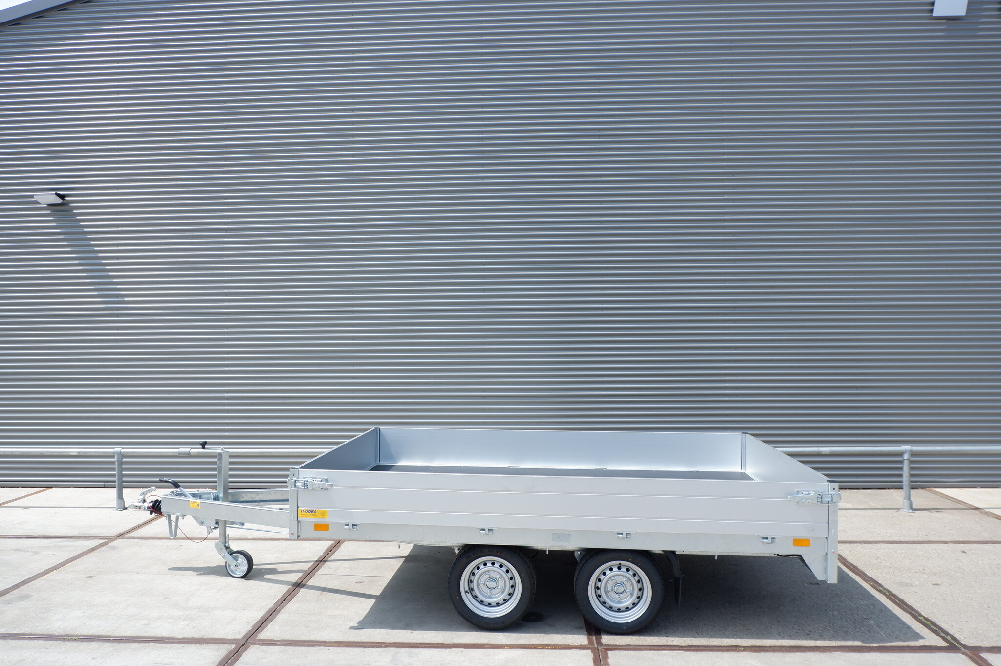 Saris plateauwagen 2700kg 276x170cm