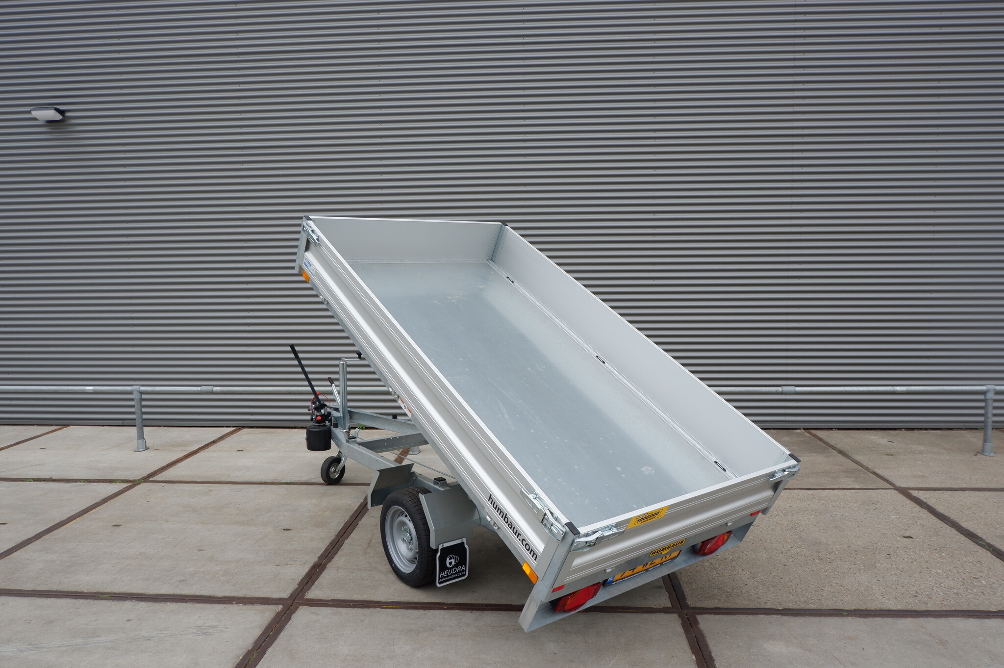 Humbaur kipper handbediend 1500kg 268x150cm