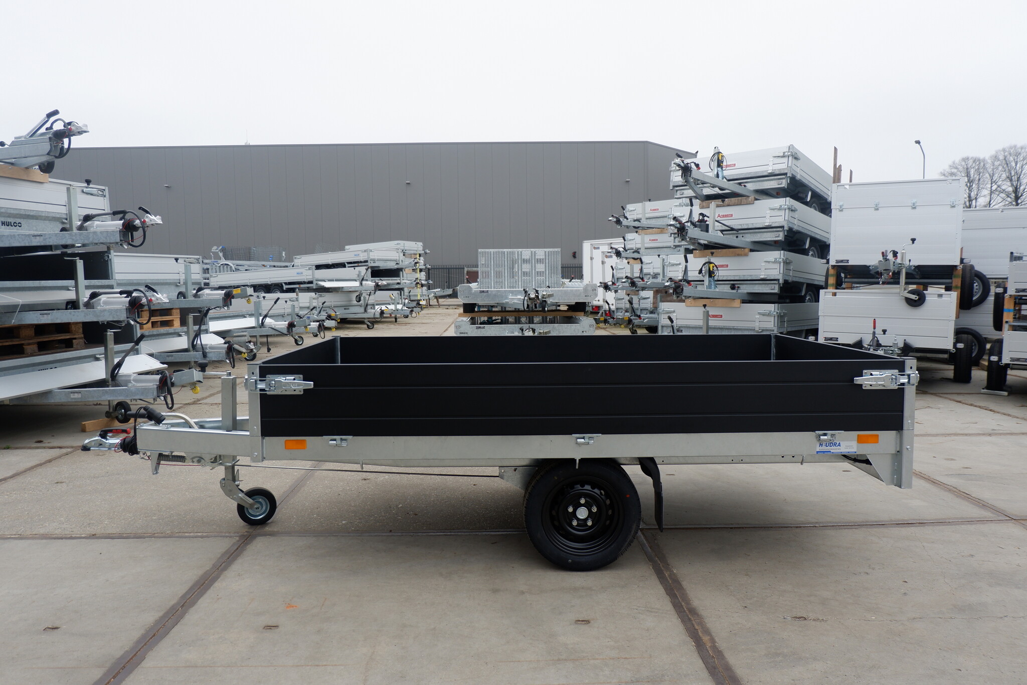 Saris plateauwagen 1500kg 276x150cm Black Edition