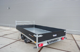 Saris plateauwagen 2700kg tandemas 406x204cm Black Edition met staalplaat vloer