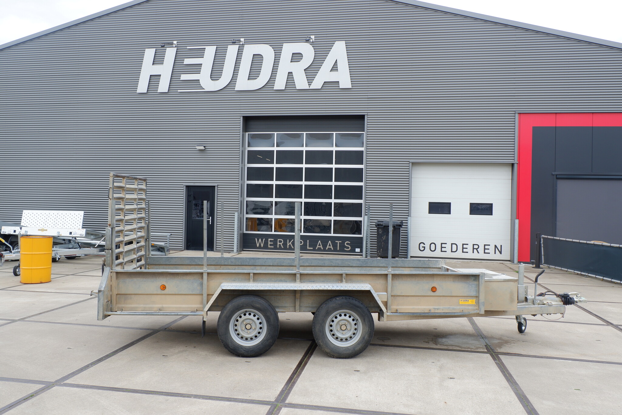 Gebruikte Heudrax machinetransporter 3500kg  400x135cm