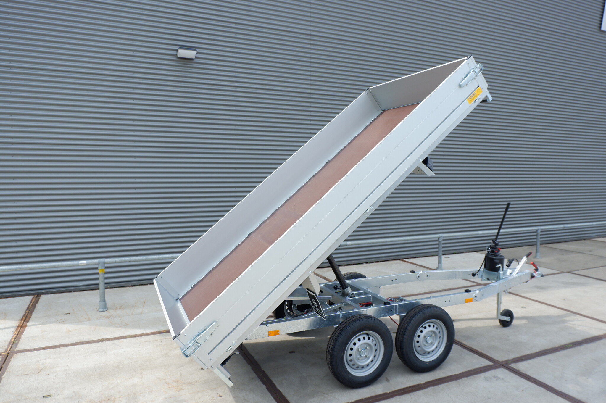 Anssems KLTT 2000kg 305x150cm achterwaartse kipper