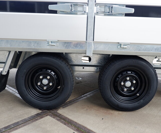 Henra Plateauwagen Tandemas 3500kg 453x202cm Xpert