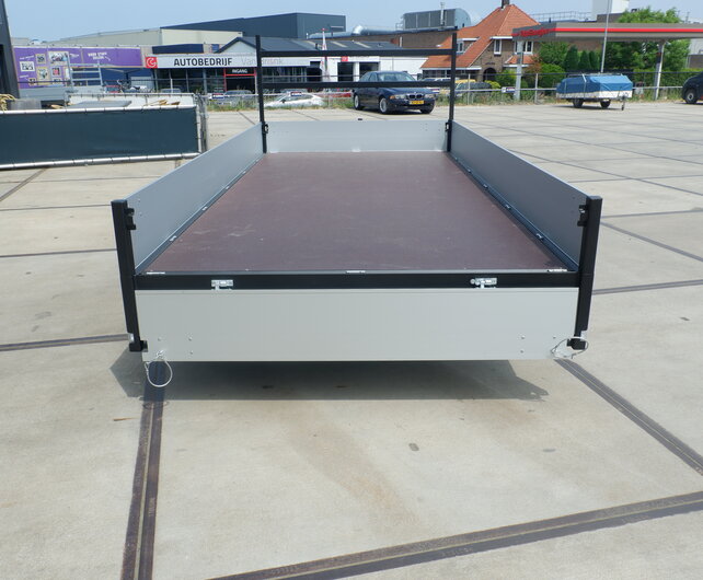 Plateauwagen Henra Tandemas 2700kg 351x185cm Xpert Black Bottom