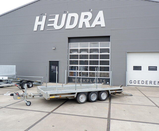 Gebruikte machinetransporter Heudrax 3500kg 400x150cm