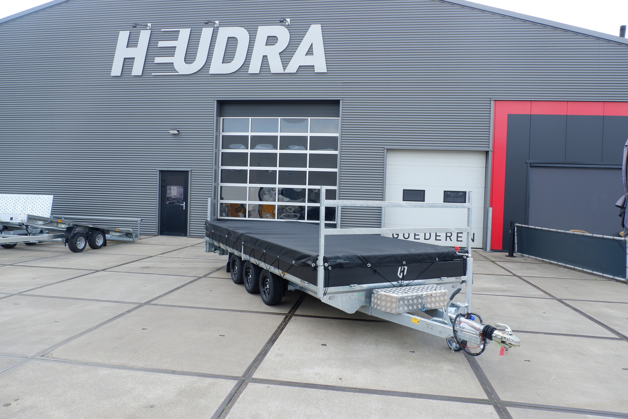 Henra plateauwagen 553x202cm, 553x222cm of 553x248cm