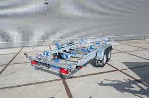 Vlemmix boottrailer Type-D 2700kg 630x220cm