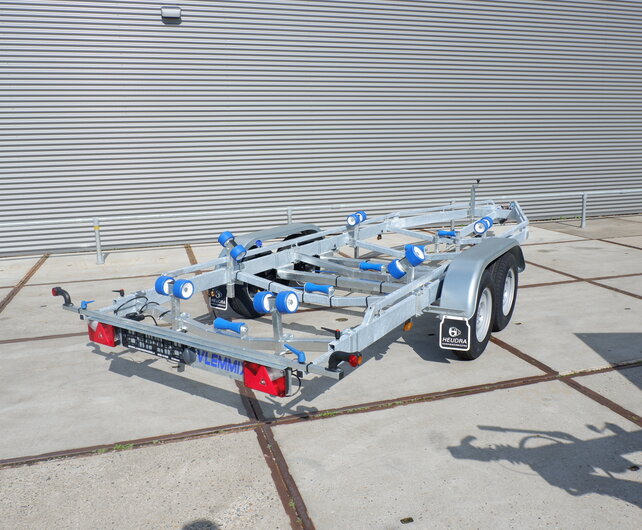 Vlemmix boottrailer Type-D 2700kg 631x220cm