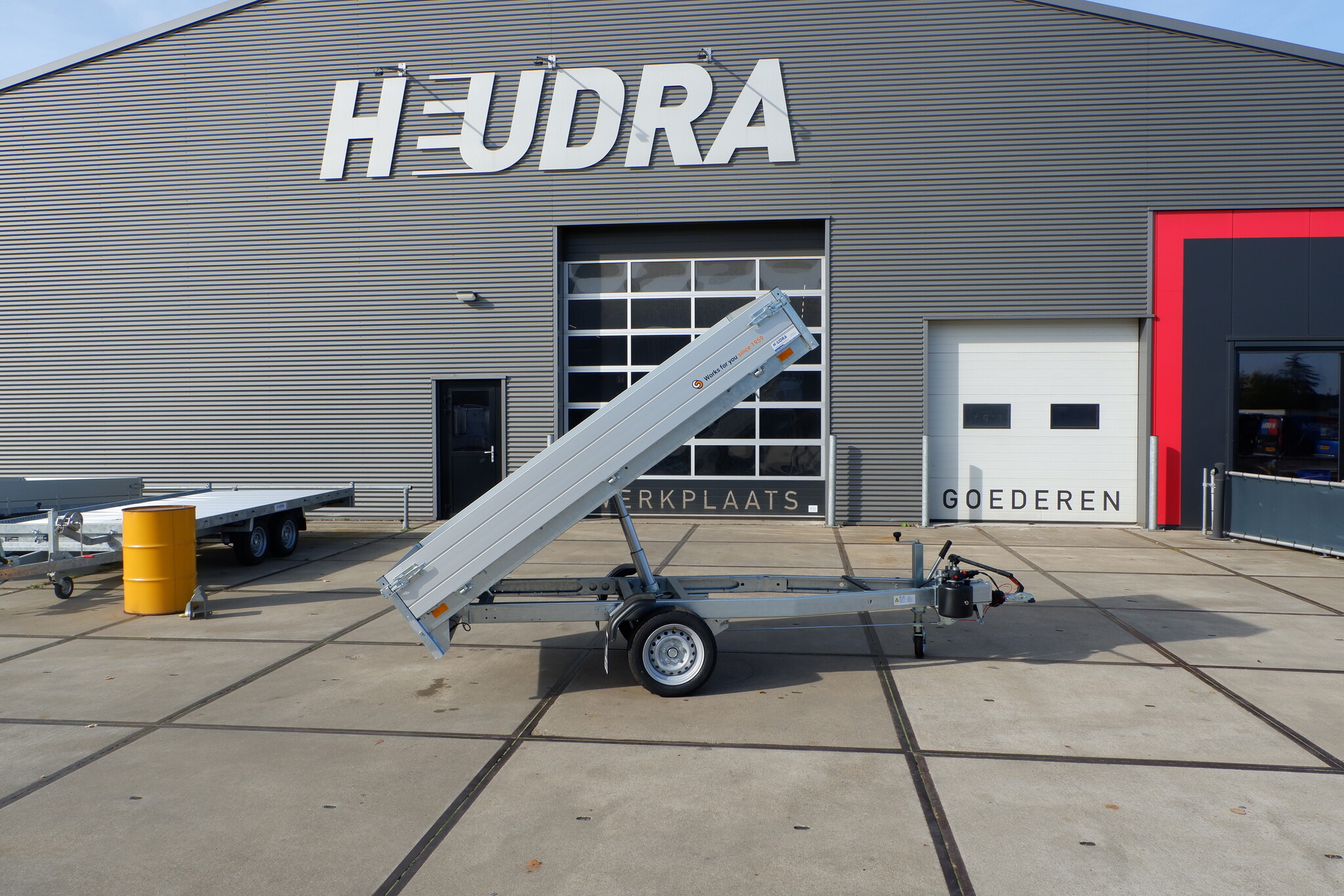 Saris achterwaartse kipper 1350kg 276x150cm