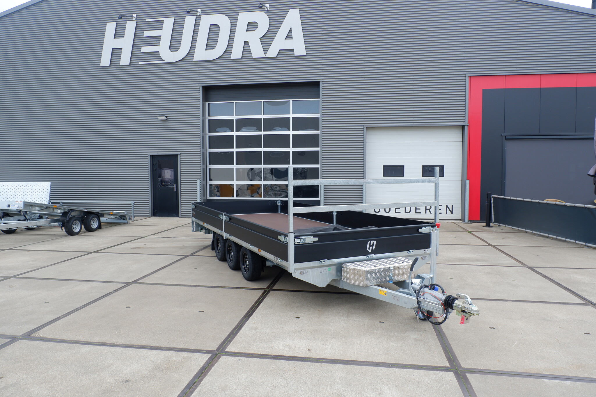 Henra plateauwagen tridemas 3500kg 503x202cm Xpert BlackLabel
