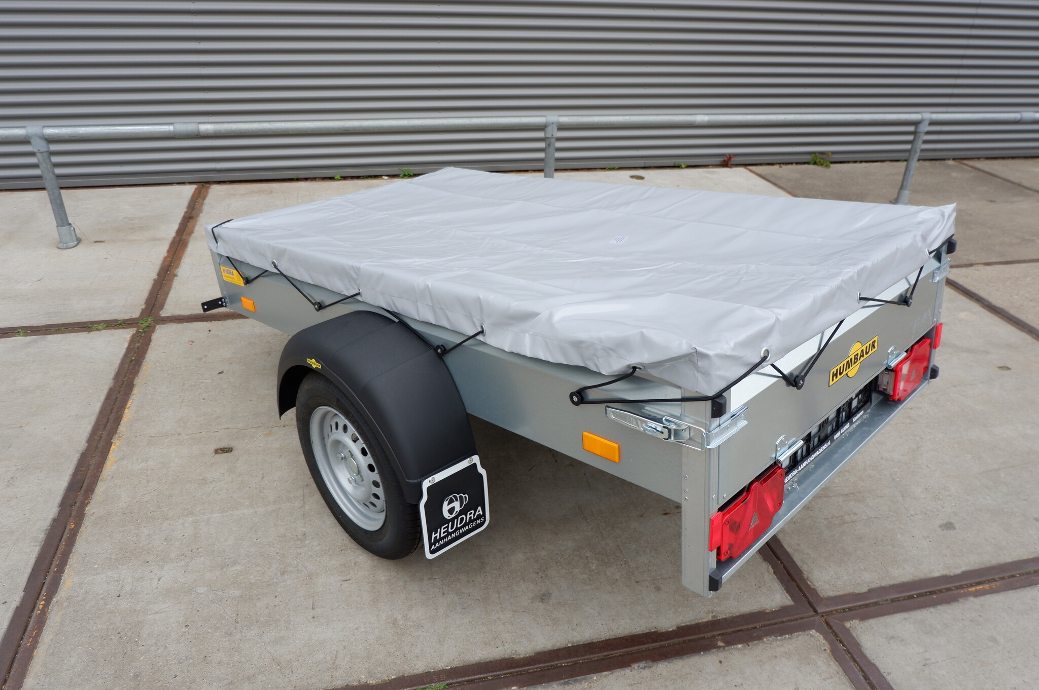 Vlakzeil voor Humbaur Steely bakwagen