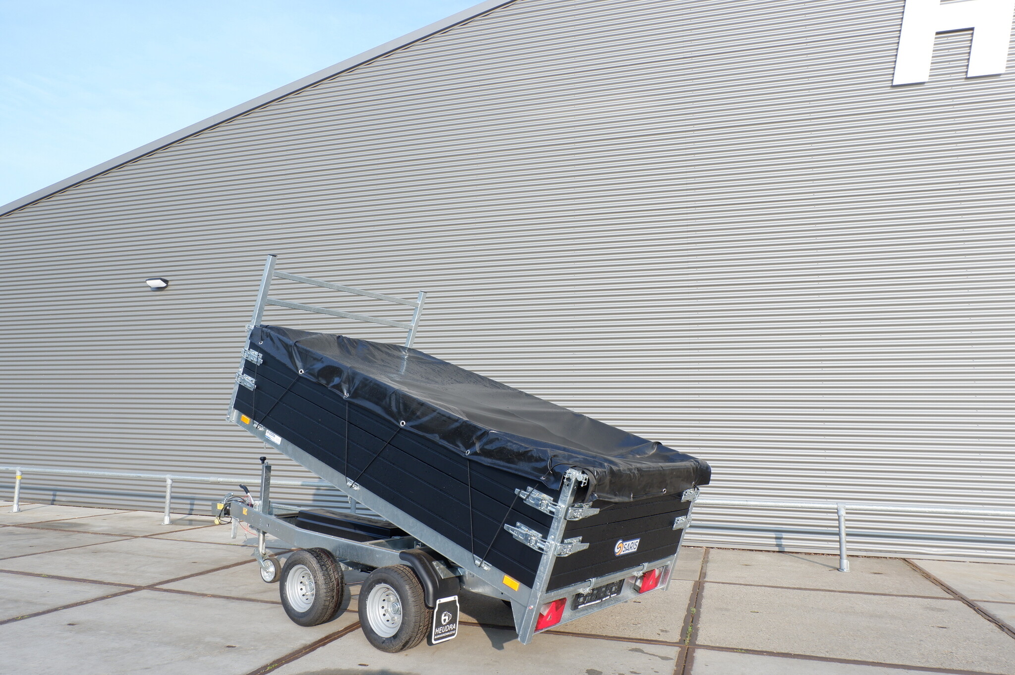 Vlakzeil voor Saris kippers