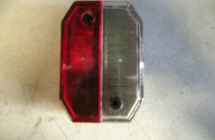 Markeringslamp rood/wit 64x44mm