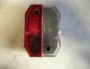Markeringslamp rood/wit 64x44mm