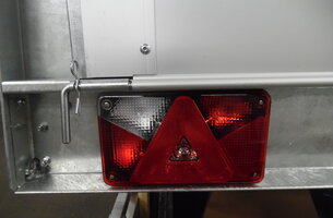 Lampglas Anssems / Hulco links <heden