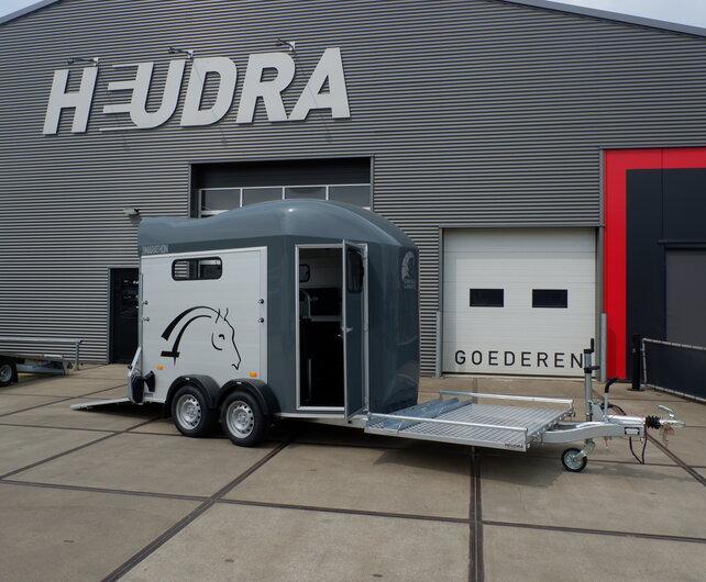 Cheval Liberté paardentrailer 2 paards 2600kg  315x167x230cm met koetsenframe