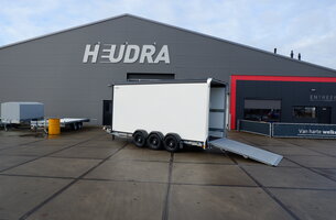 Henra gesloten aanhangwagen Tridemas 3500kg 465x184x220cm Xpert met deur/klep combi