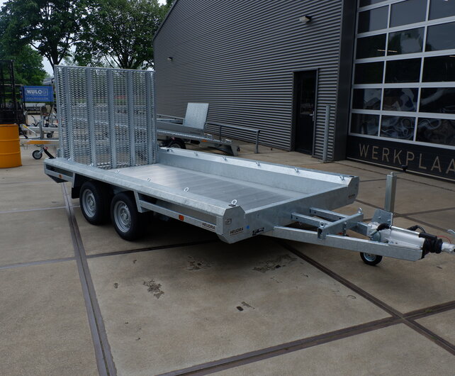 Hulco Terrax-2 3000kg 294x150cm machine-transporter met klep 150cm