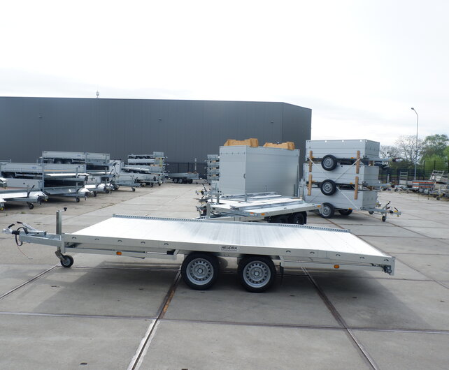 Hulco Carax-2 3500kg 540x207cm multitransporter
