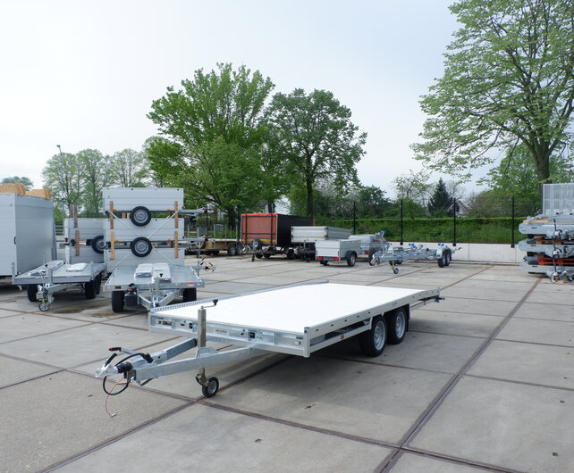 Hulco Carax-2 3500kg 540x207cm multitransporter