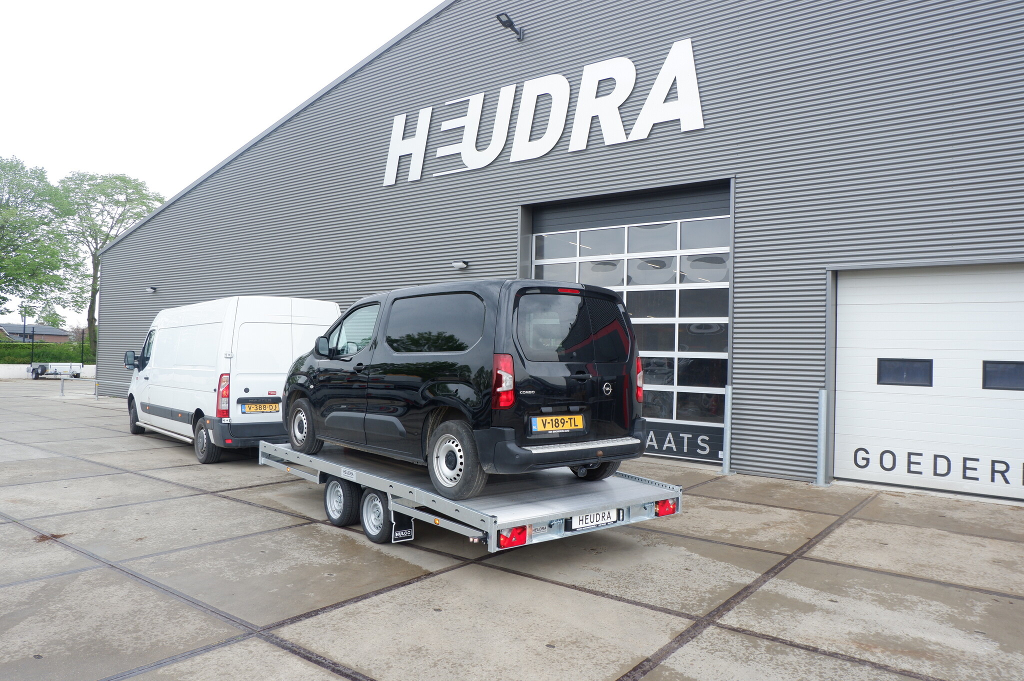 Hulco Carax-2 3000kg 540x207cm multitransporter