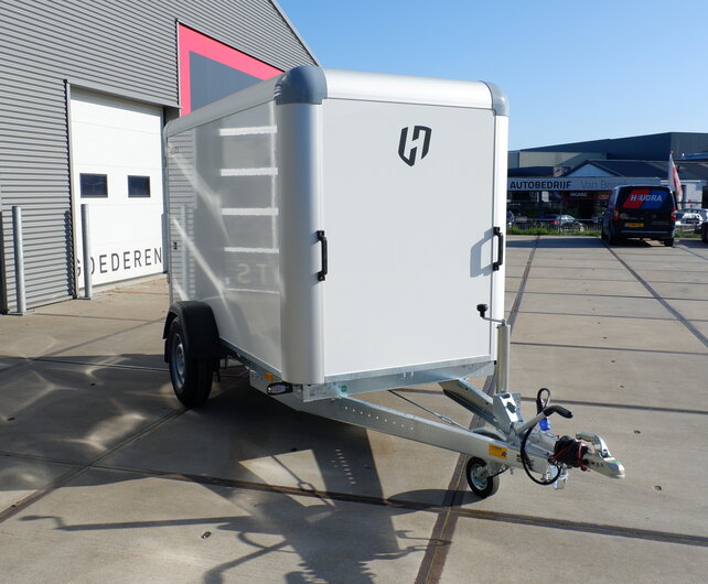 Henra gesloten aanhangwagen 1350kg 315x138x160cm