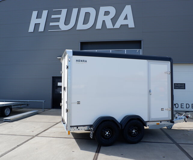 Henra gesloten aanhangwagen 2000kg 265x138x160cm