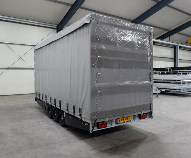 Maatwerk Hulco Medax-3 met huif