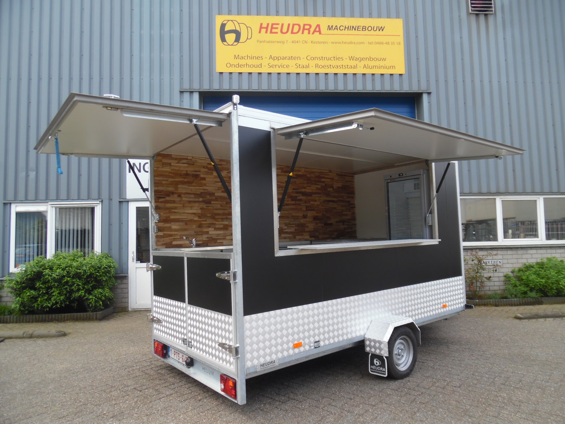 Heudra evenementen aanhangwagen inclusief inbouw