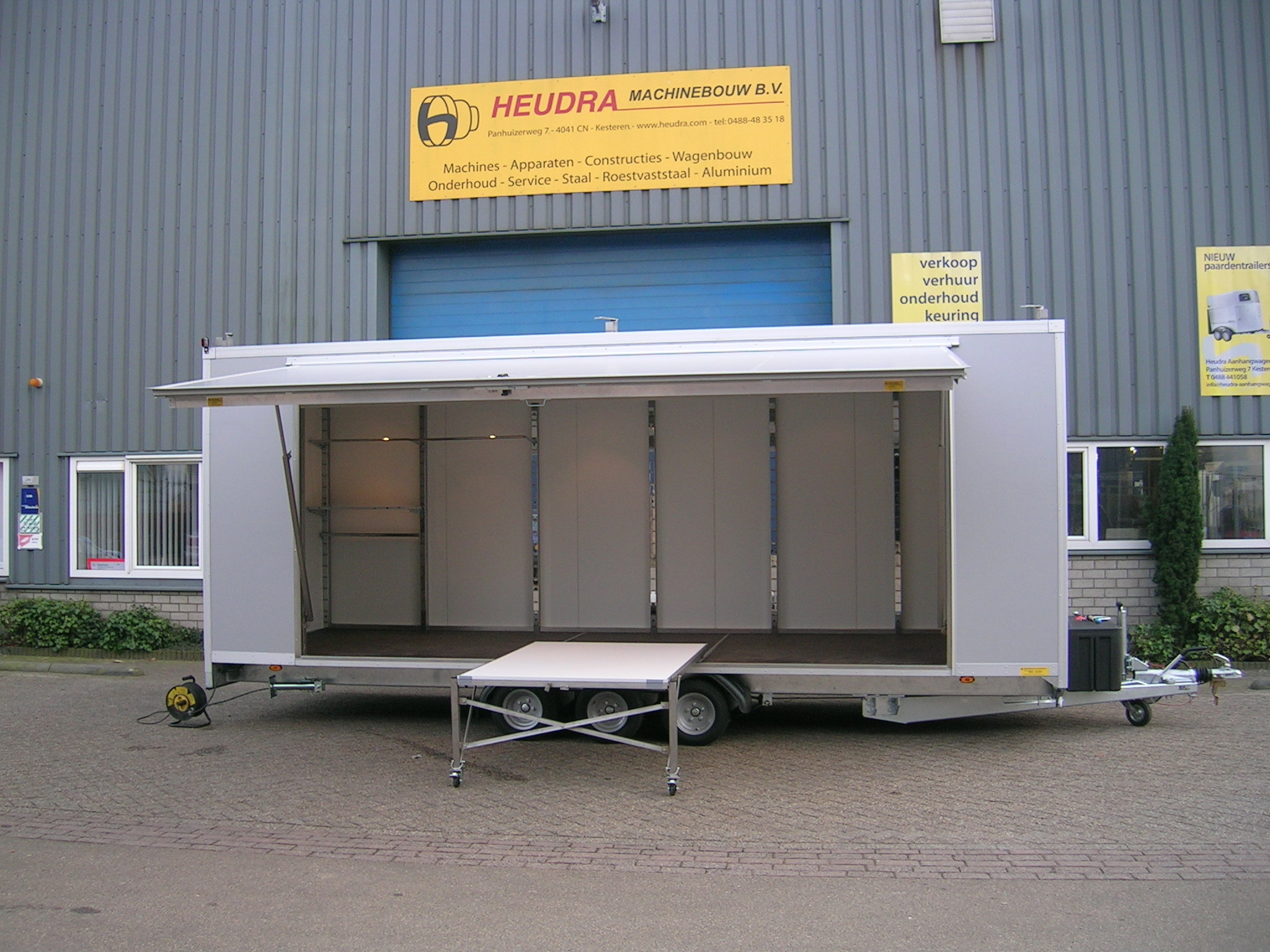 Heudra maatwerk gesloten verkoopwagen 3-asser