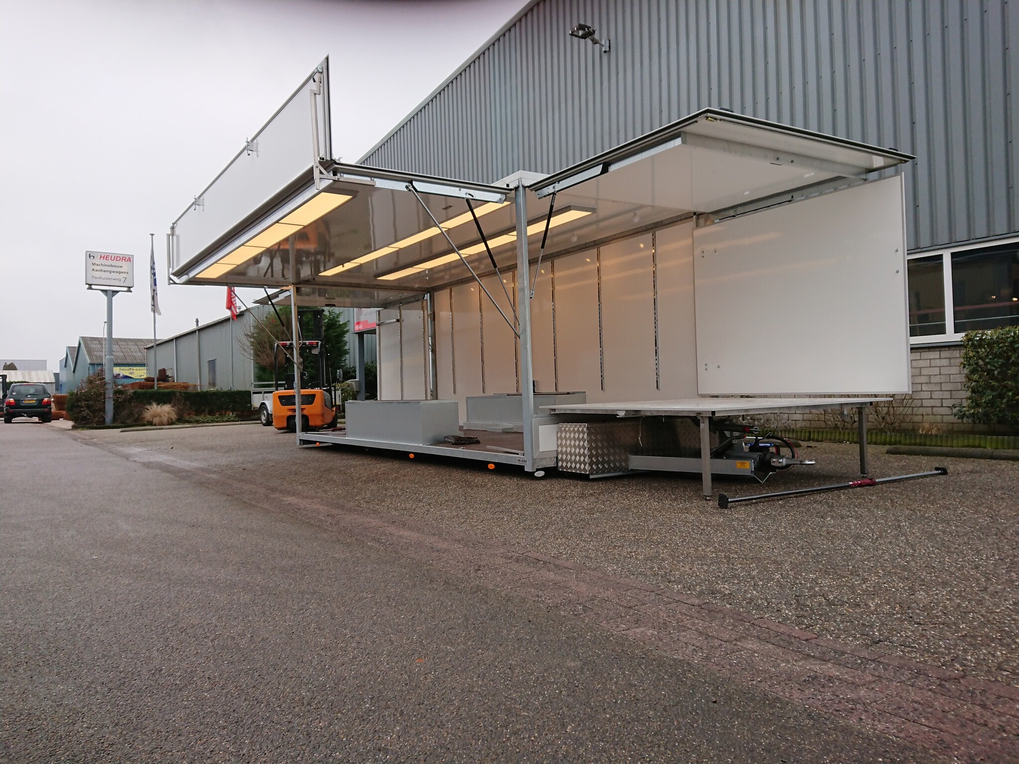 Heudra maatwerk zakbare gesloten aanhangwagen