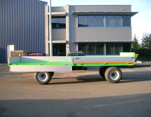 Heudra maatwerk aanhangwagen voor bomentransport